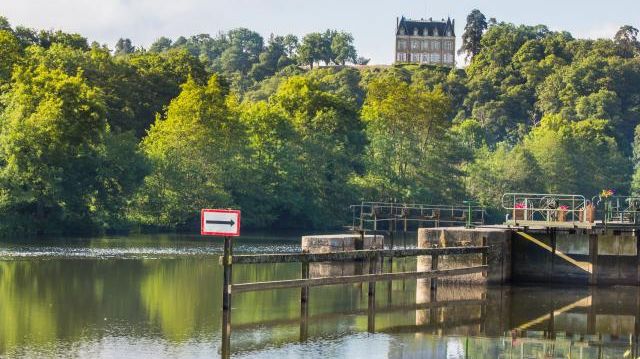 Sur les bords de la Mayenne - Mayenne Tourisme - (Photo DR)