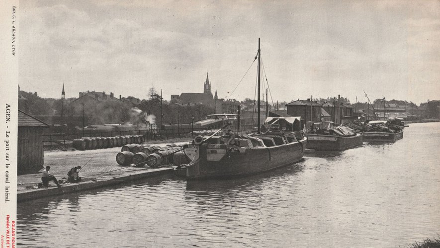 Le port d’Agen, au bassin du canal, dans les années 1950. (Photo archives)