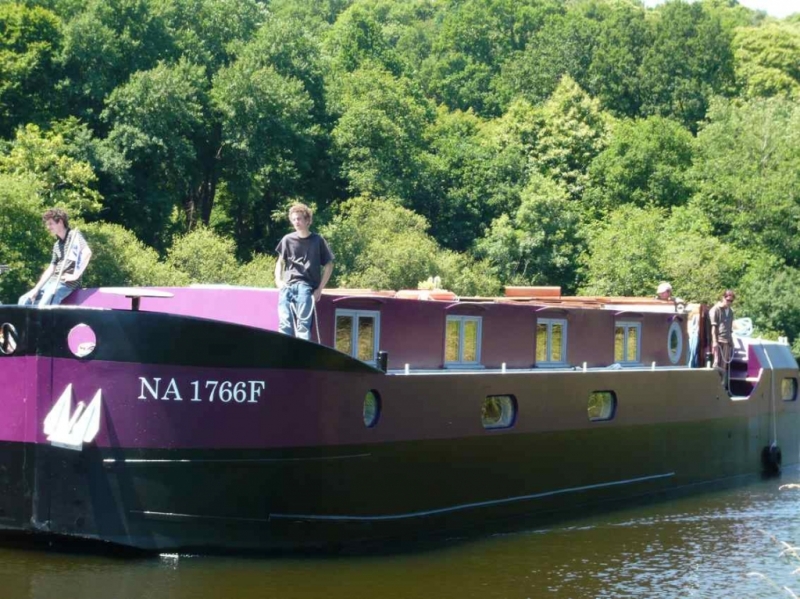 L'"Orphile" démarquisé pour affronter les ponts bretons (Photo J-L Rumigny)