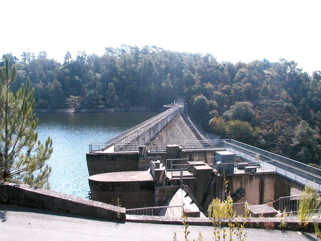 Le barrage de Guerlédan (Photo PJL)