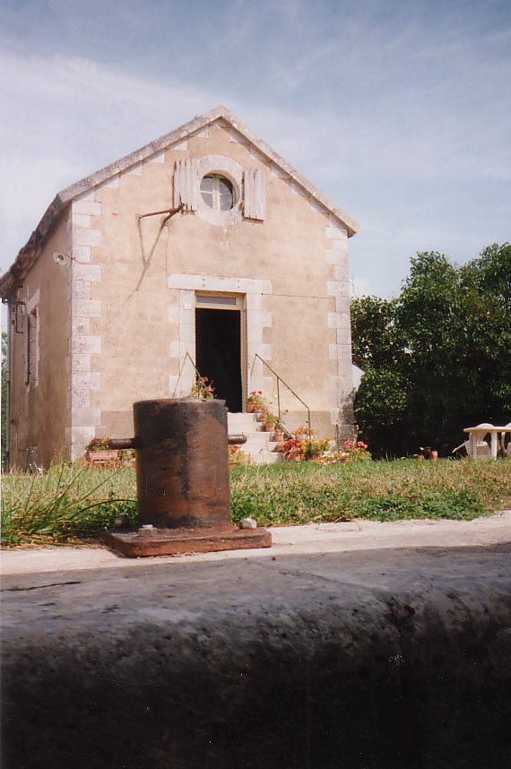 Maison éclusière de l'Étang (Photo I.Rémy - OT Beaulieu)