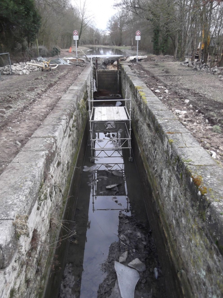 Réfection de l'écluse de Launay sur le canal de Berry (Photo ARECABE)