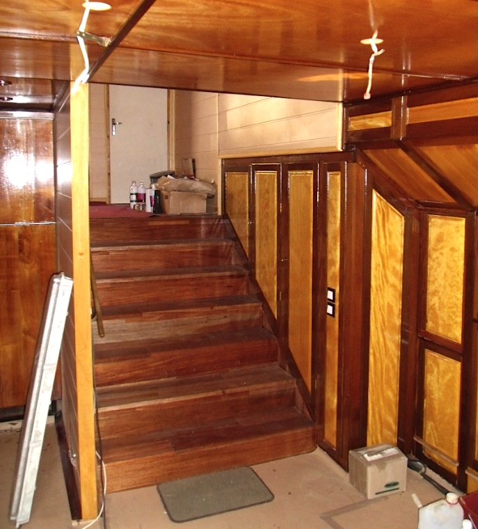 Aménagement intérieur d'un bateau logement (Photo CFSO)