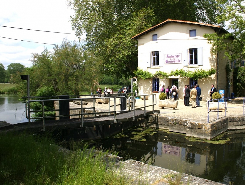 Sèvre Niortaise - Auberge de la Roussille (Photo J-Ph Lamotte)